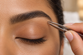 Eyebrow Tweezing & Tint